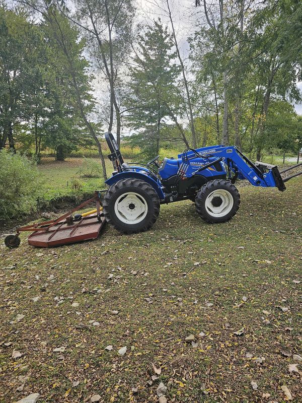 Tractor Mowing in Waldorf, MD